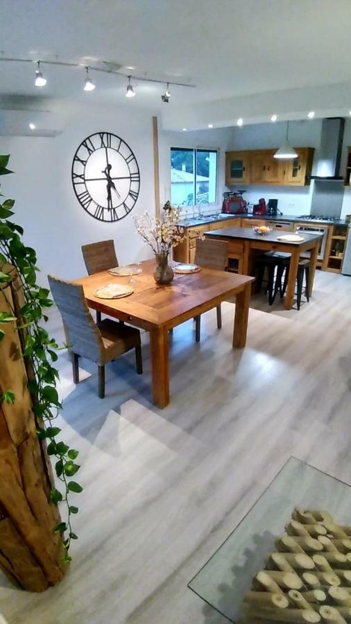 Maison De Charme แคสตรีส์ ภายนอก รูปภาพ