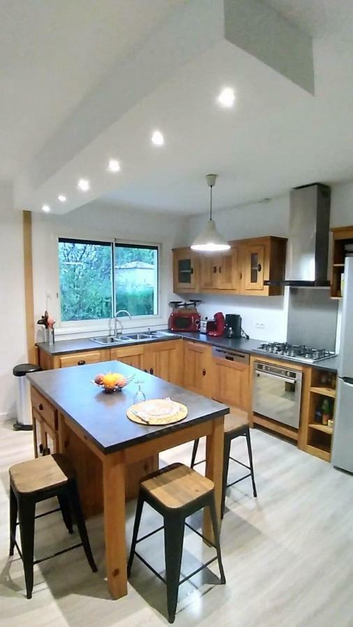 Maison De Charme แคสตรีส์ ภายนอก รูปภาพ