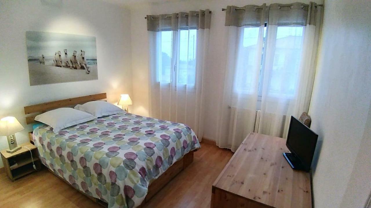 Maison De Charme แคสตรีส์ ภายนอก รูปภาพ